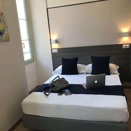 Отель Boutique Neptune