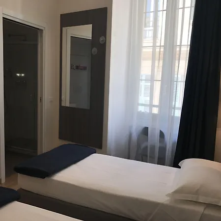Boutique Neptune Отель Ницца