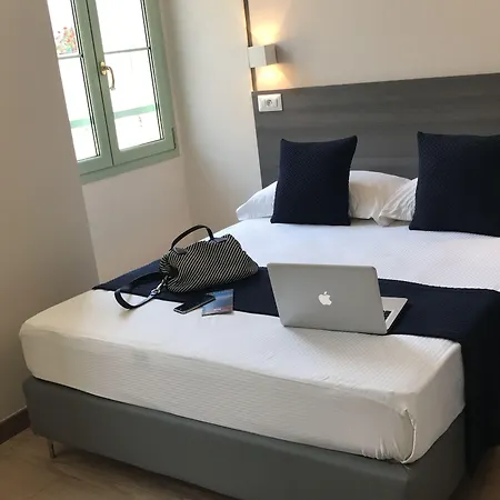 Boutique Neptune Отель Ницца