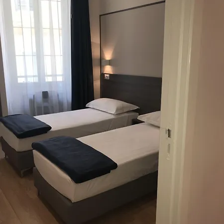 Boutique Neptune 2* Ницца