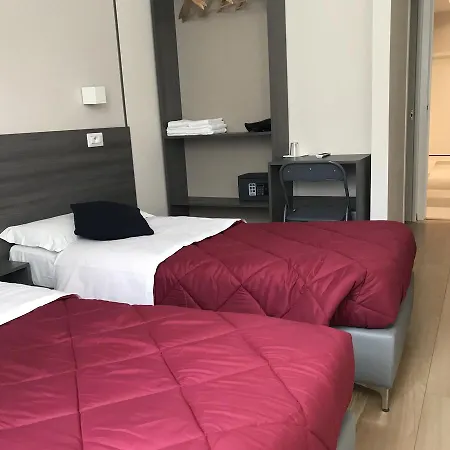 Boutique Neptune 2* Ницца