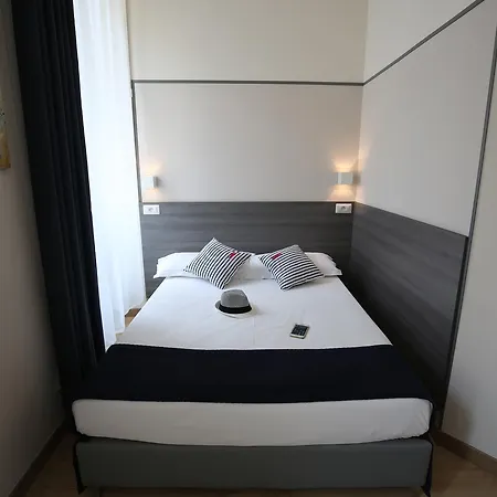 Отель Boutique Neptune Ницца
