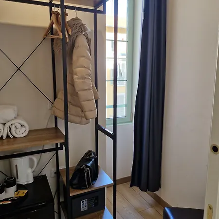 尼斯尼普顿精品酒店