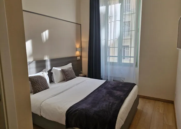 Boutique Neptune 2*